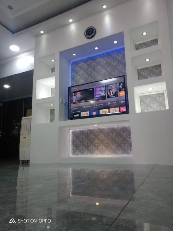 Villa Zamrud Avane Sampal ภายนอก รูปภาพ